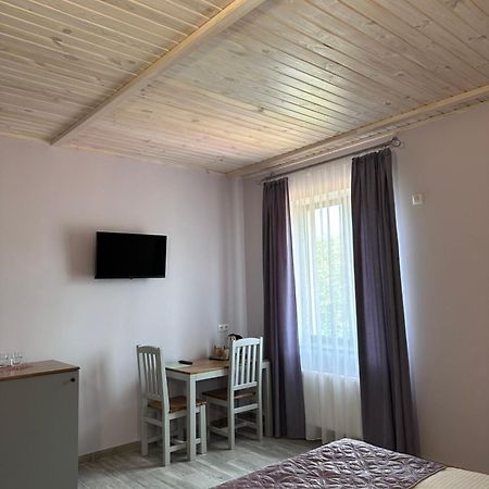 Hotel Maestro Ostroh Zewnętrze zdjęcie