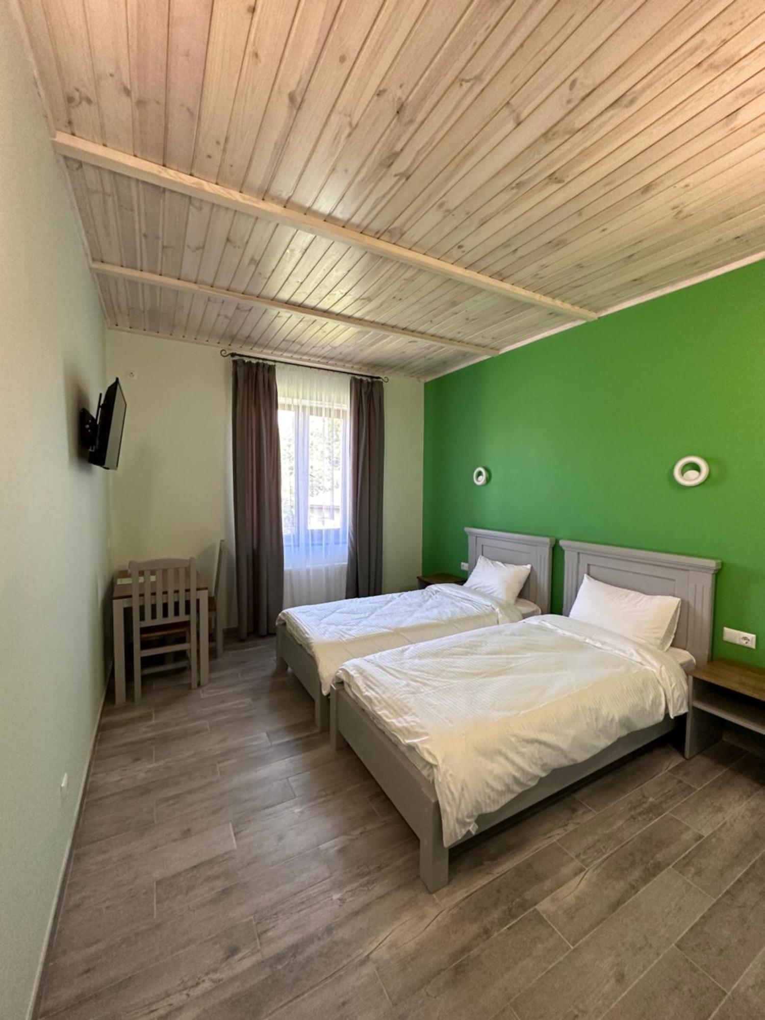 Hotel Maestro Ostroh Zewnętrze zdjęcie