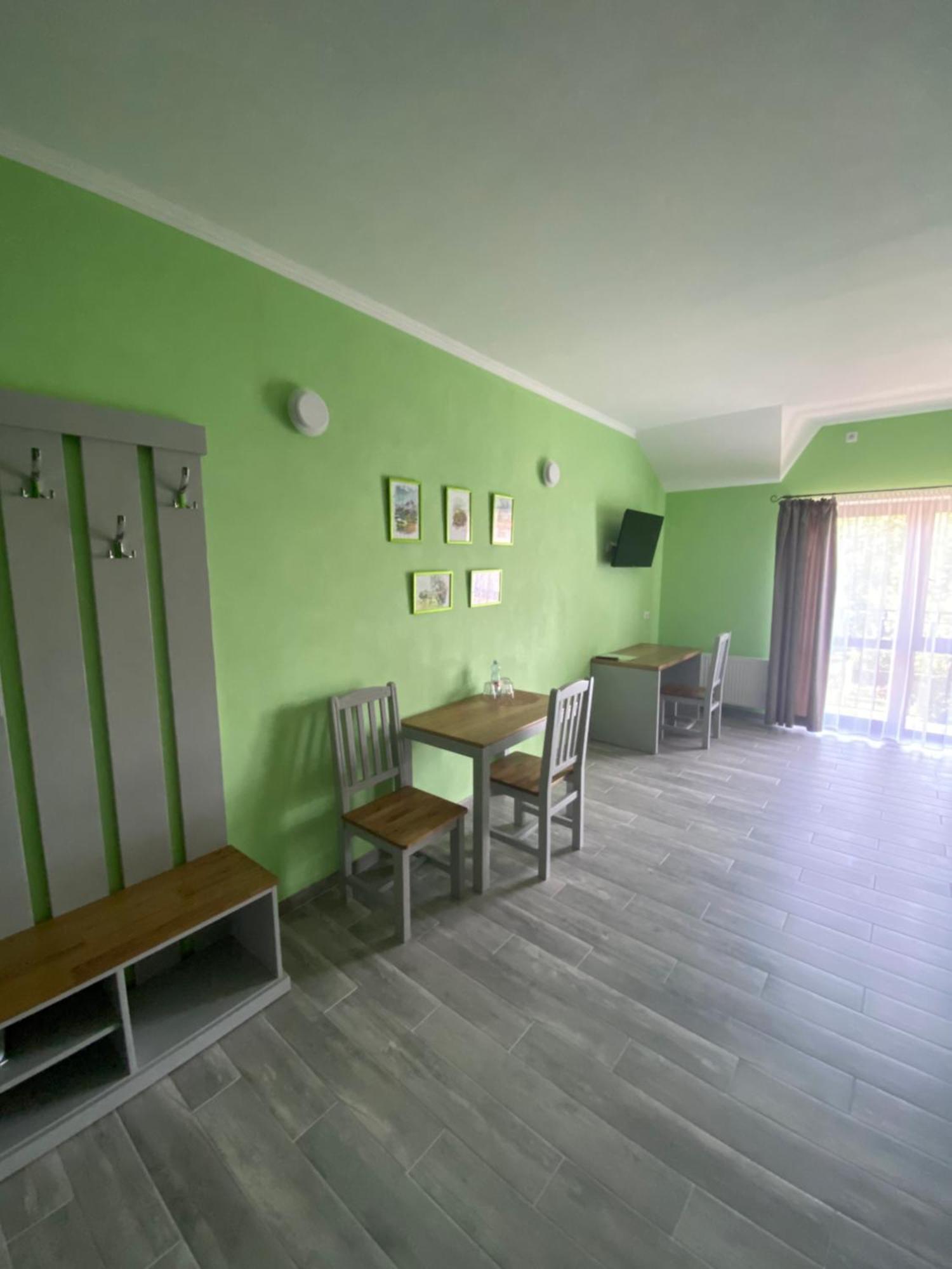 Hotel Maestro Ostroh Zewnętrze zdjęcie