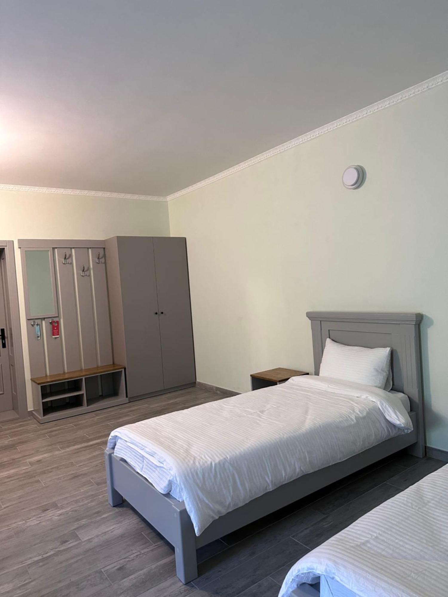 Hotel Maestro Ostroh Zewnętrze zdjęcie