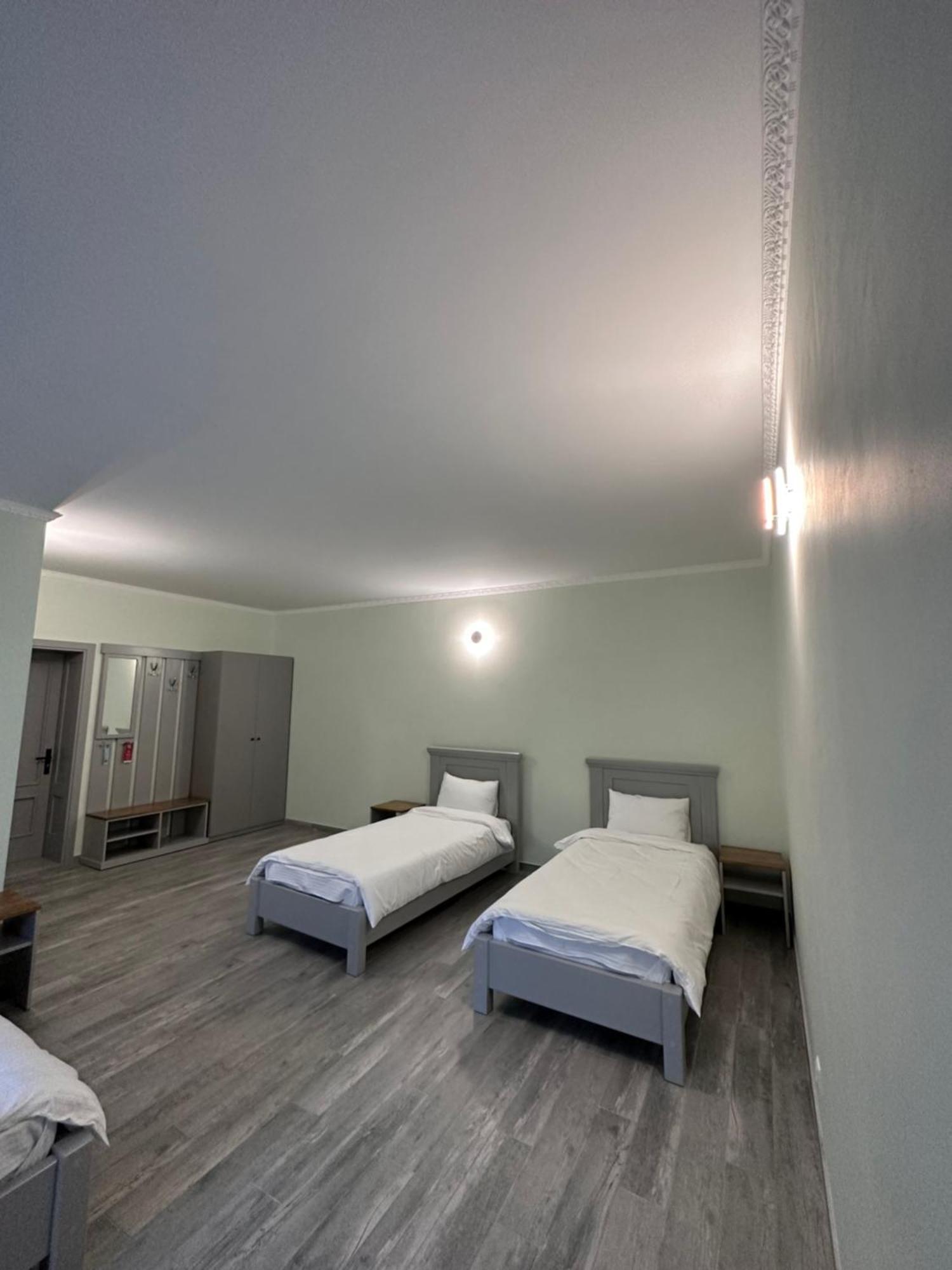 Hotel Maestro Ostroh Zewnętrze zdjęcie