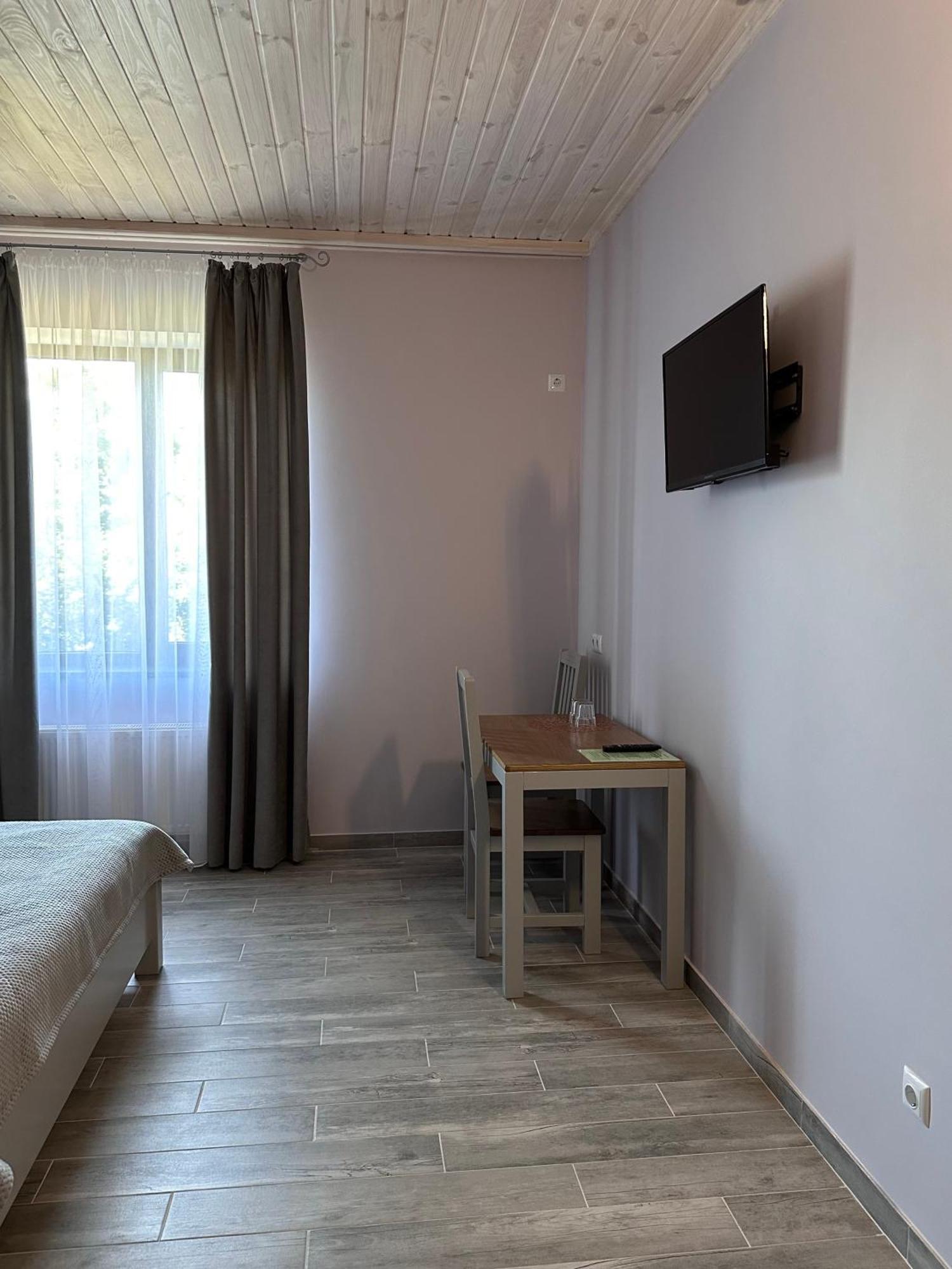 Hotel Maestro Ostroh Zewnętrze zdjęcie