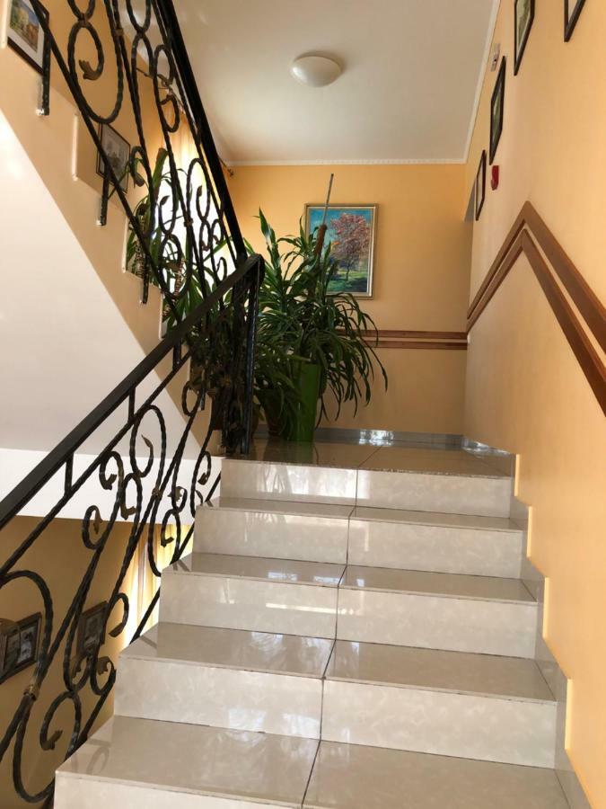 Hotel Maestro Ostroh Zewnętrze zdjęcie