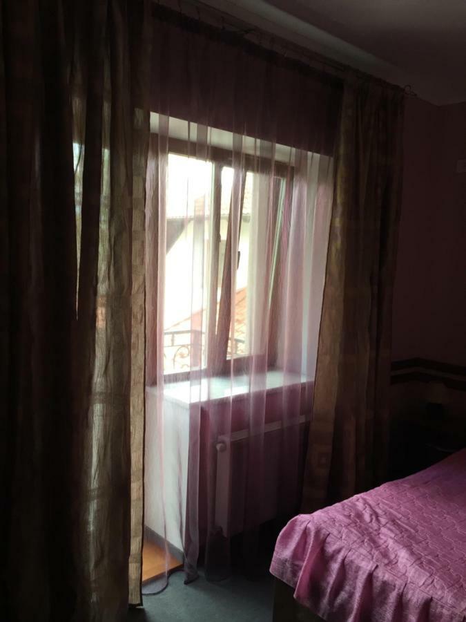 Hotel Maestro Ostroh Zewnętrze zdjęcie